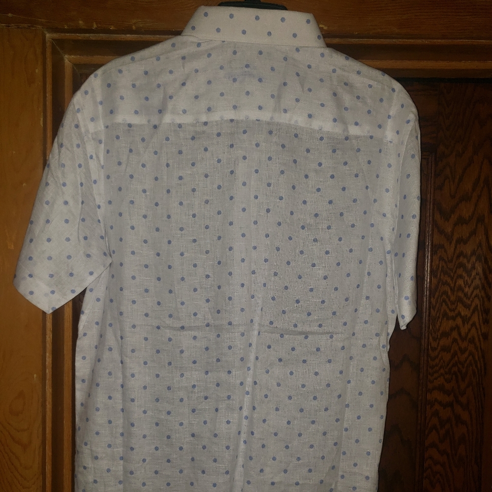 Button down - Picture 3 of 3